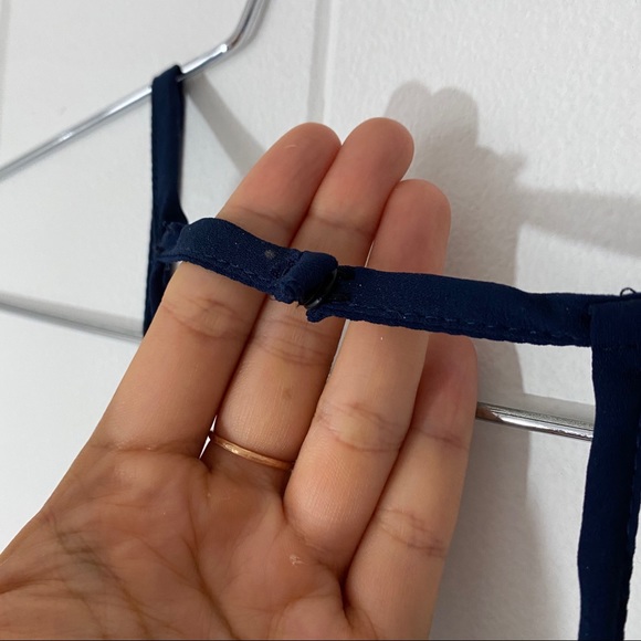 Printed Strappy Halter Top XS - Picture 6 of 8